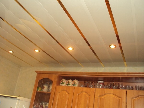 Подвесная система реечного потолка